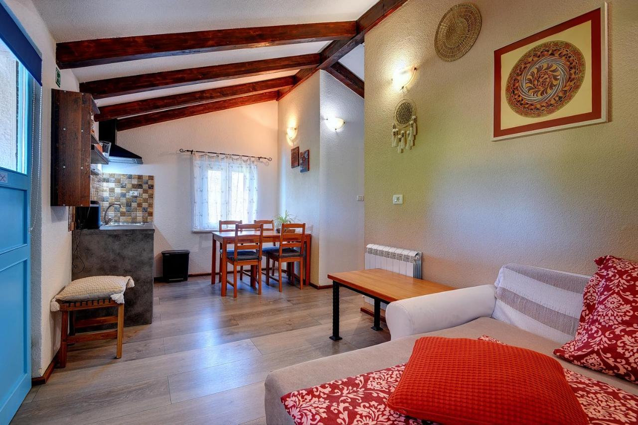 Casa Karnevali Žminj Exterior foto
